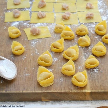 TORTELLINI RIPIENI DI CARNE